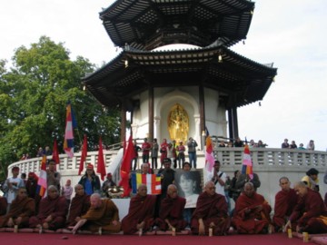 time for prayers and non-violent resistance