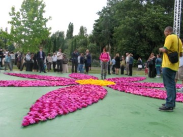 peace in regents park on 7/7 2006