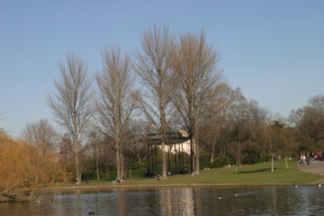Regents Park on Sunday morning